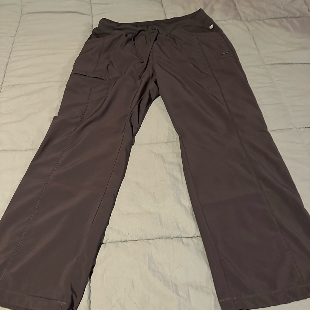 Cherokee infinity large petite grey scrub pants. Nothing wrong with them!!
